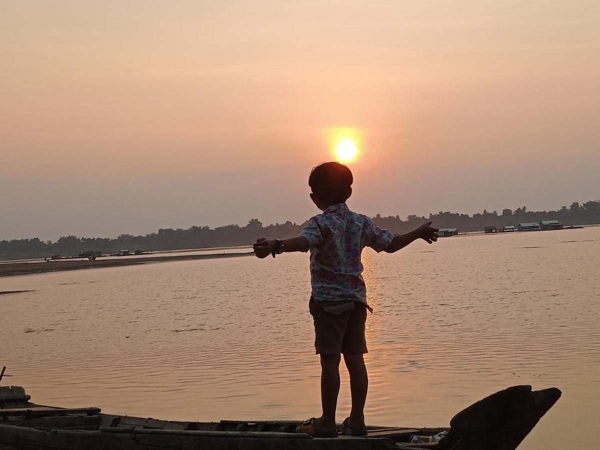 Tonle Mekong Homestay Krong Kracheh Luaran gambar